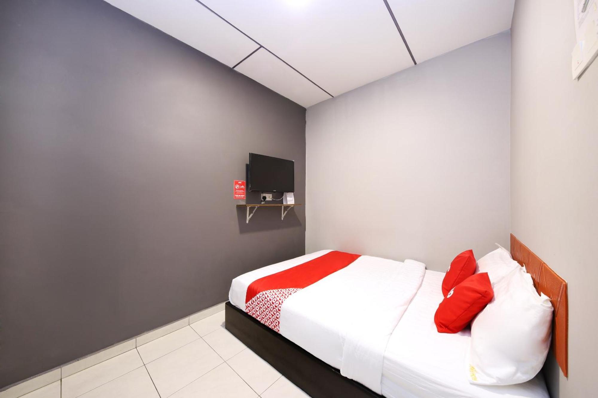 Super Oyo 1184 Ho Hotel Malacca Kültér fotó